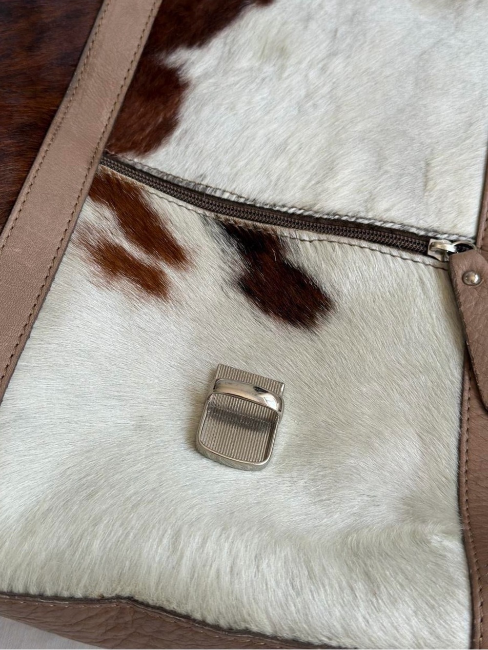 Vintage Italian cowhide oversized bag - Picture 2 of 6